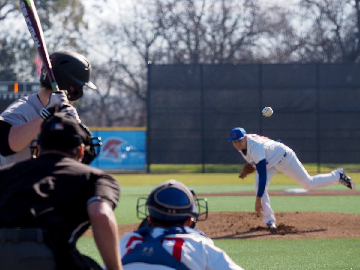 alt="Lincoln Potters"